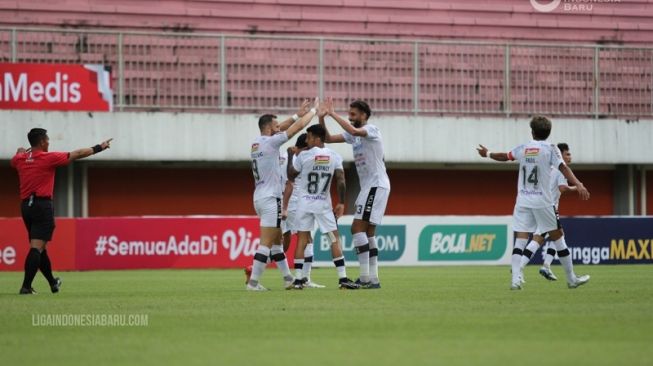 Bali United Pastikan Tiket ke 8 Besar Setelah Imbangi Persita