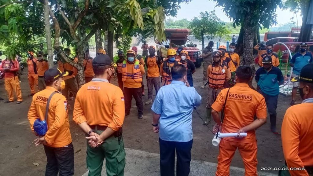 4 Hari Hilang, Jasad Korban Laka Air Kali Gajahwong Ditemukan