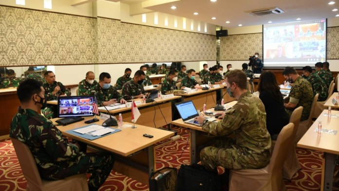 Doa Bersama TNI AL dan US Navy untuk Nanggala-402 dalam Acara Staff Talks