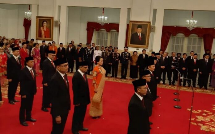 Presiden Jokowi Lantik 17 Dubes Baru RI Untuk 33 Negara Sahabat