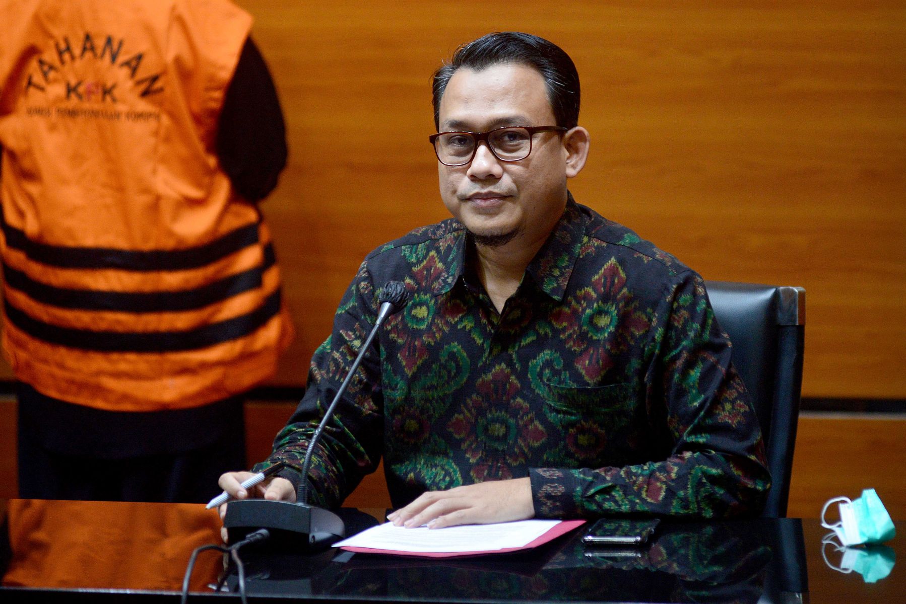 Soal Kasus Azis Syamsuddin, Kini KPK Periksa Mantan Wali Kota Tanjungbalai