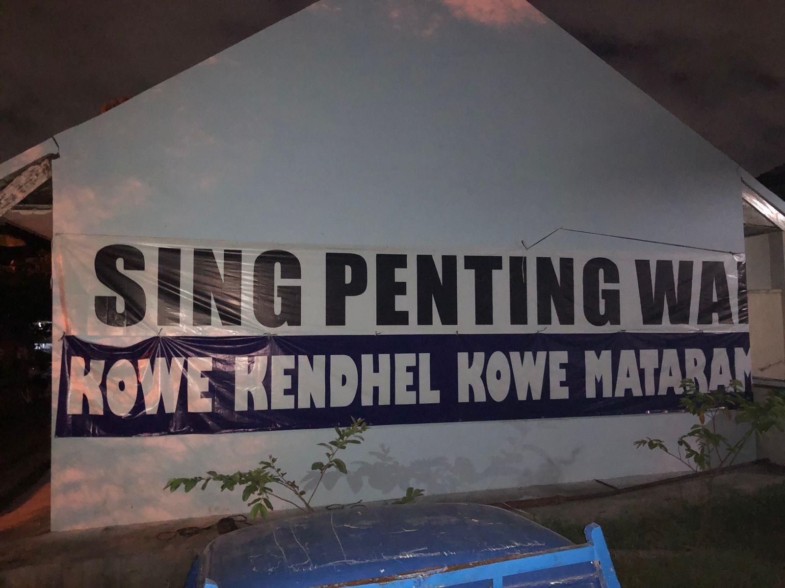 Jelang Laga Derby Mataram, PSIM Dibanjiri Semangat #SingPentingWaniTampil dari Pendukung. (FOTO: Akun Twitter @KabarMataram)