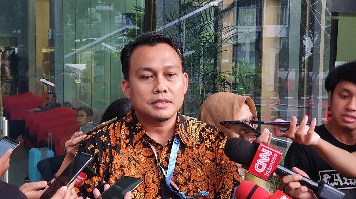 KPK Periksa Tiga Saksi Kasus Korupsi Wakil Ketua DPR RI Azis Syamsuddin.