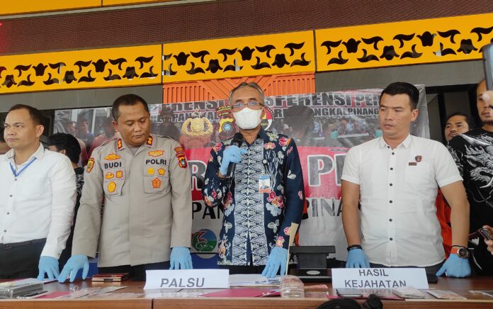 Konferensi Pers Polresta Pangkalpinang terkait edaran uang palsu (Foto :RN)