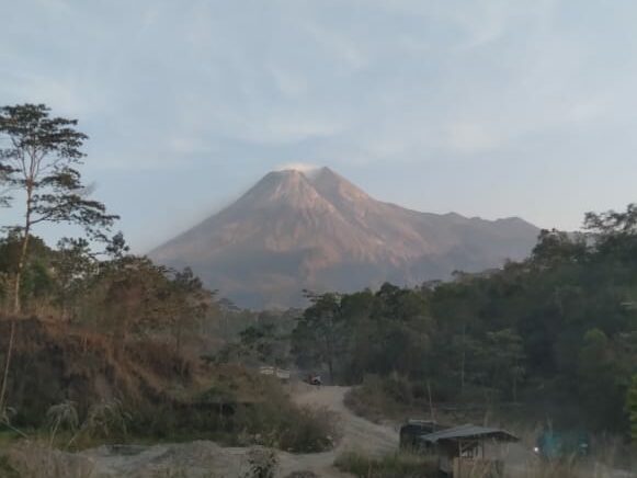 Kopi Merapi: Tempat Ngopi Dengan View Gunung Merapi yang Spektakuler