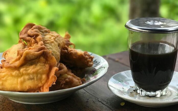 Kopi Klotok Jogja, Para Morning Person Wajib Kesini!