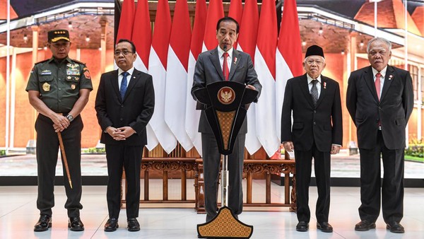 Jokowi Berencana Dorong Invetasi EBT Saat Hadiri KTT Asean-Australia