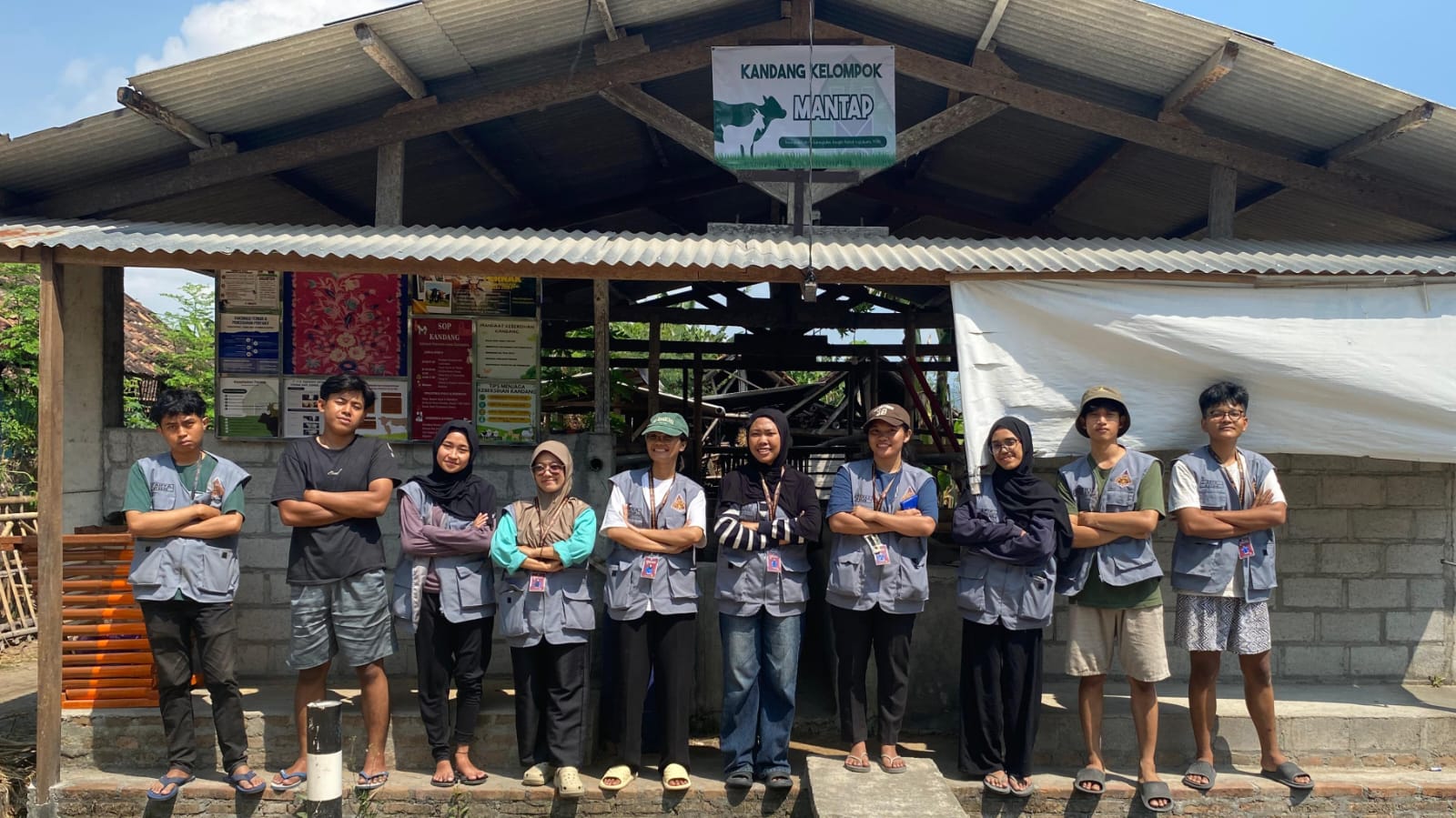 KKN-PPM 93 UMBY Berdayakan Kelompok ternak Dusun Karangtalun
